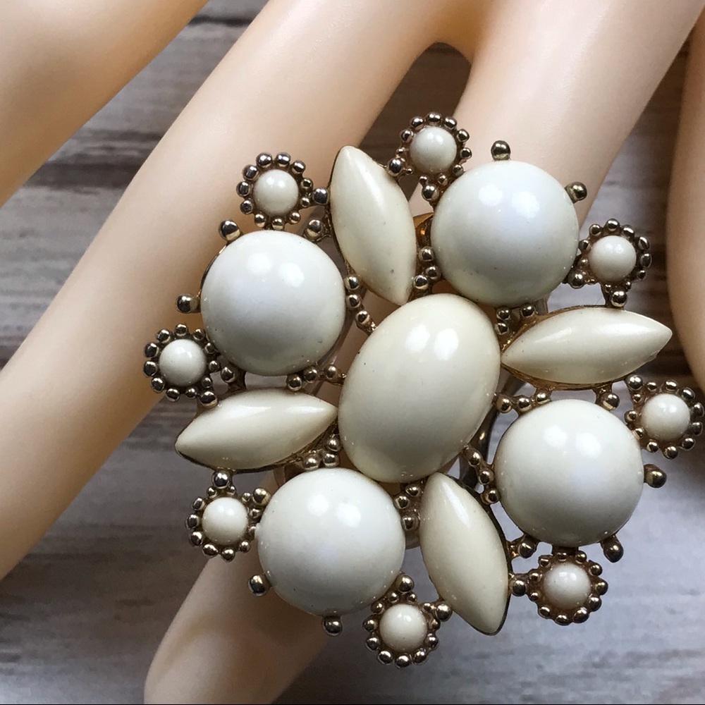 Cream and gold large Aldo Statement ring in gold